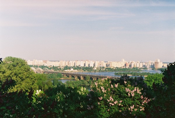 Каштани і Дніпро